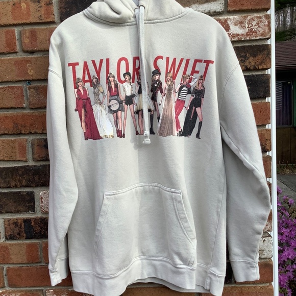 Taylor Swift Hoodie (Taylor’s version, Eras tour merch) - Picture 4 of 5